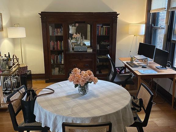 4th image of 2440-42 N Racine Ave #1204-2