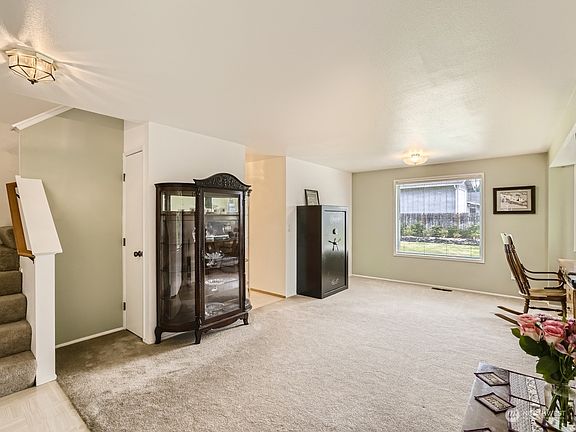 5th image of 5201 Broad View Avenue NE