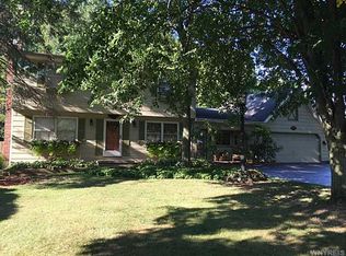 6293 Hamm Rd, Lockport, NY 14094