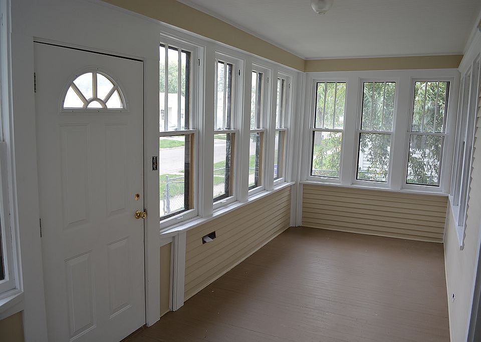 1st image of 2219 Boies St