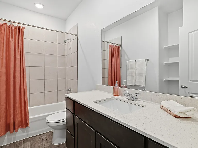 137 Creek Meadow Dr — Photo 7