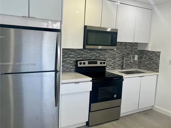 11050 SW 5th St #2, Miami, FL 33174