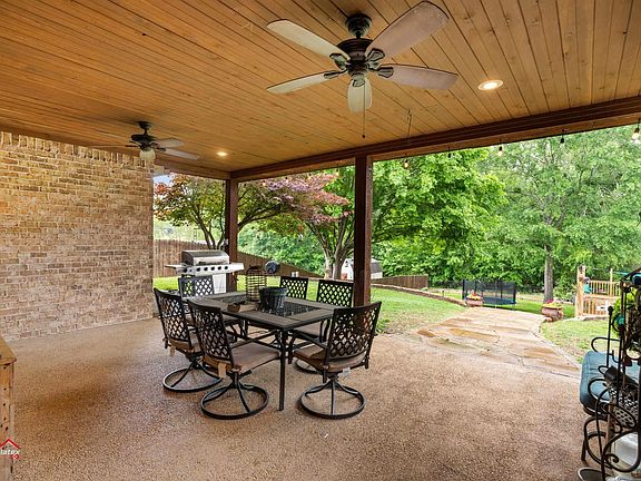 5th image of 105 Glen Rose Trl
