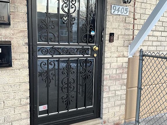 4th image of 9405 Kirkwood Rd