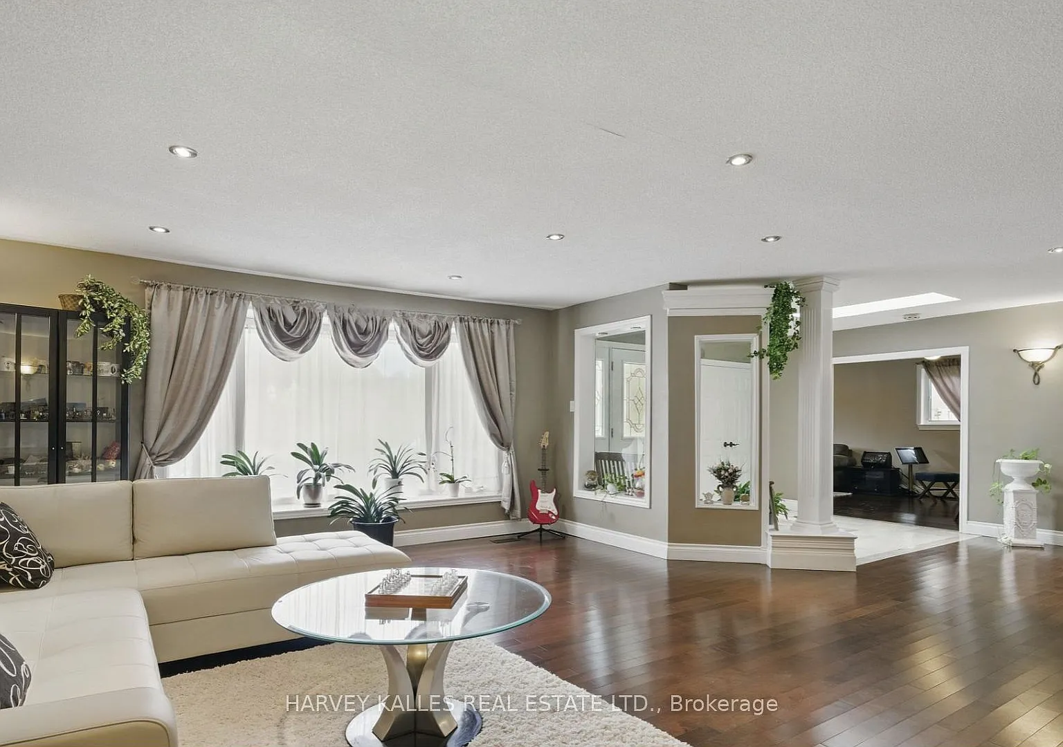 4 bed, $4,500 — Photo 4