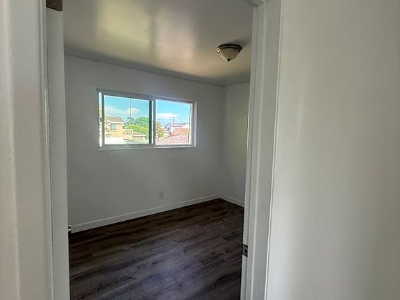 5th image of 12217 223rd St #D