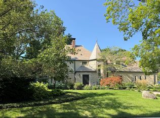2292 Dorset Rd, Columbus, OH 43221