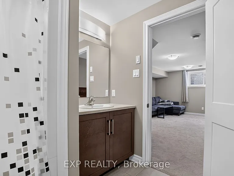 98 Seabert Dr — Photo 31