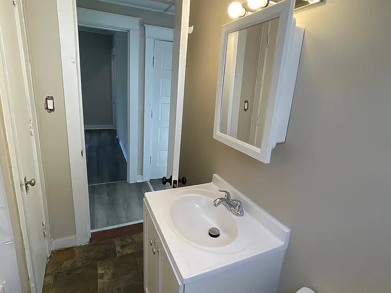 1254 S Chicago Ave — Photo 10