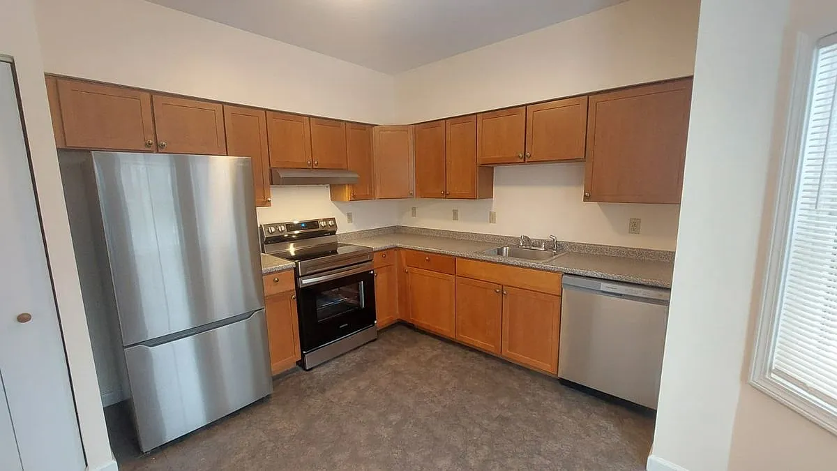 2 bed, 1.0 bath, 825 sqft, $2,800 — Photo 4
