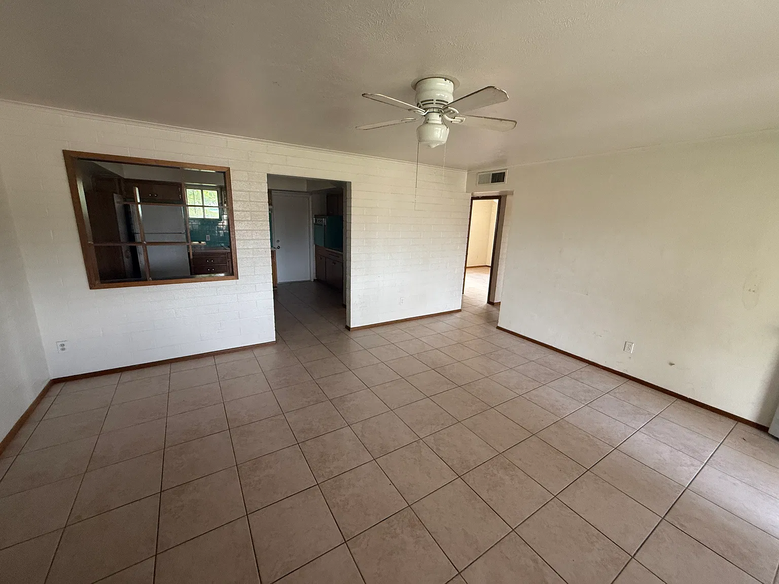 2 bed, 900 sqft, $895 — Photo 4