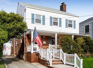 180 Beach 140th St, Far Rockaway, NY 11694