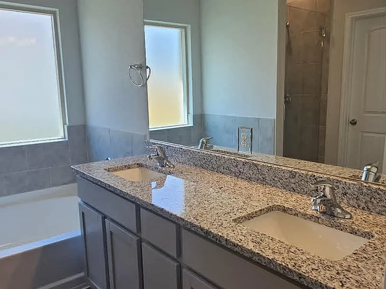 200 Creekfall Rd — Photo 11