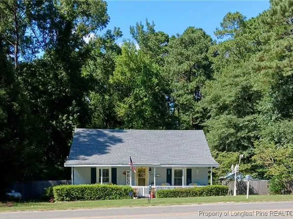 975 E Central Ave, Raeford, NC 28376