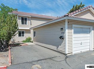 1054 Bradley Sq, Sparks, NV 89434