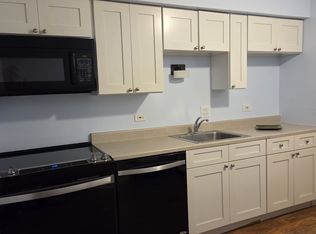 9800 Bianco Ter APT D, Des Plaines, IL 60016