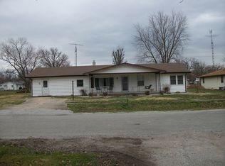 503 E Pleasant St, Greenup, IL 62428