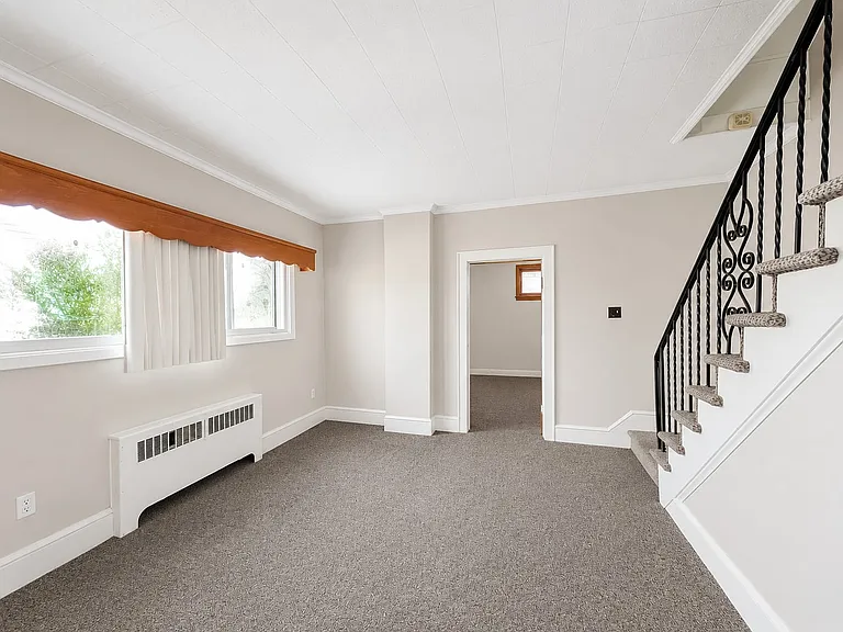 810 Wisner St — Photo 4