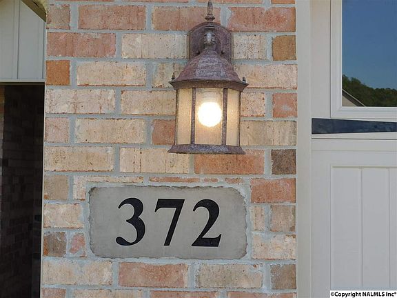 3rd image of 372 Northlake Dr