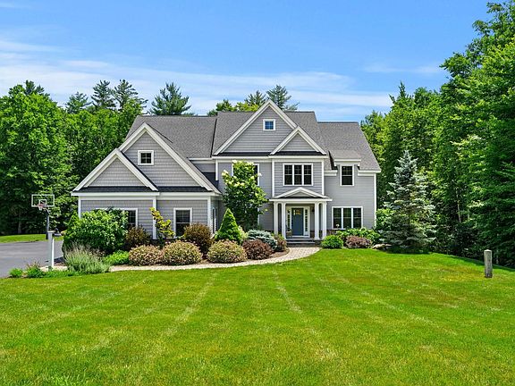 2nd image of 32 Settlers Court