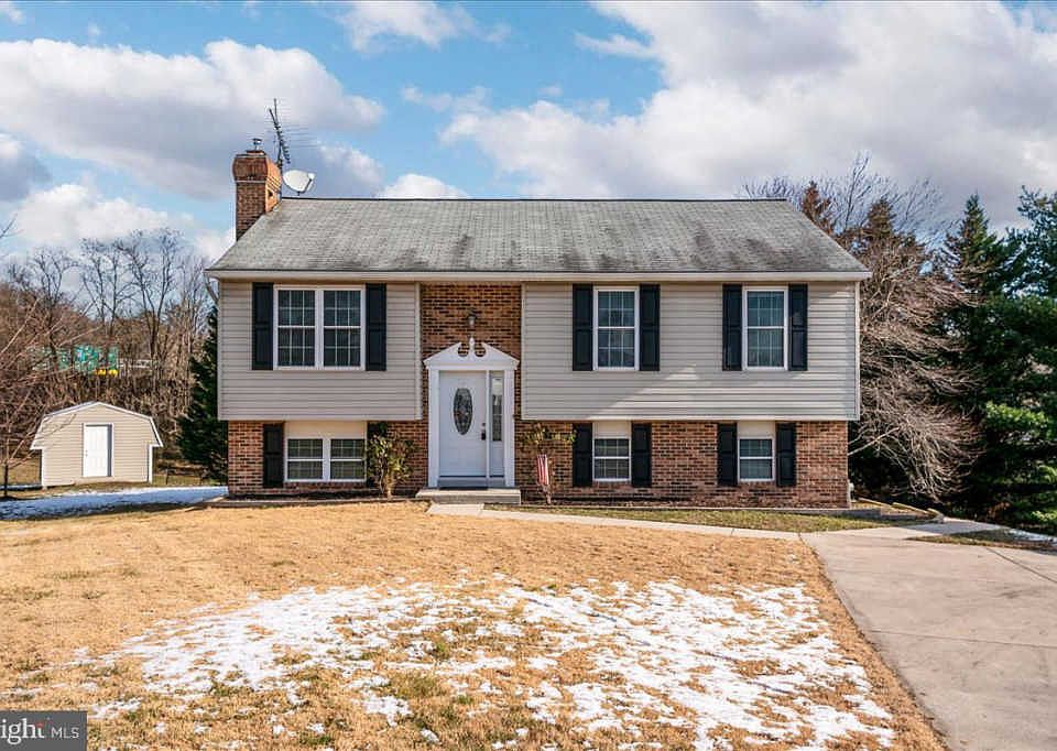 1st image of 406 Wistful Vista Ct