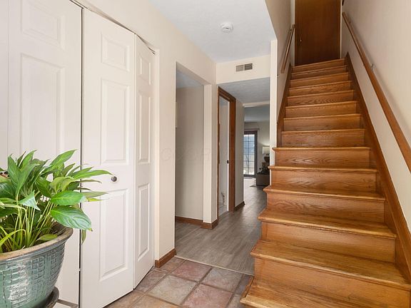3rd image of 3108 Arlingtowne Ln