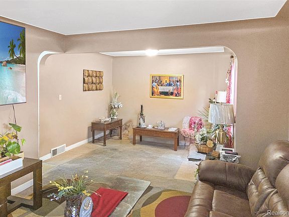 2nd image of 22449 Marine Ave