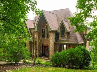 1015 Riverview Ln, Ashland City, TN 37015