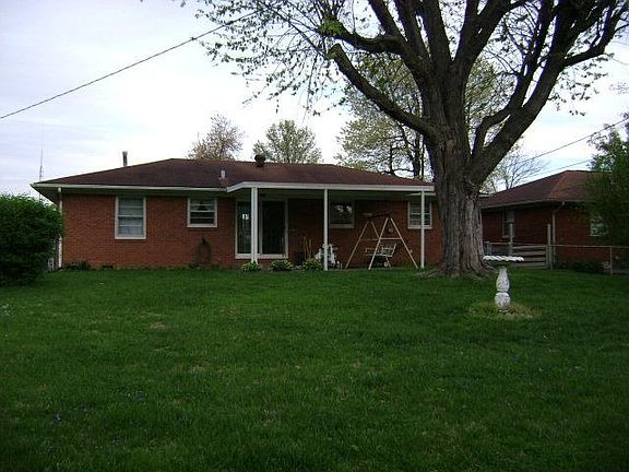 2nd image of 3912 Hawthorne Dr