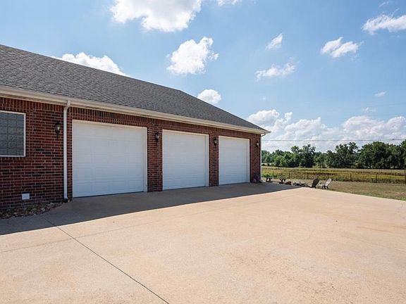 4th image of 13077 Willow Oak Ln