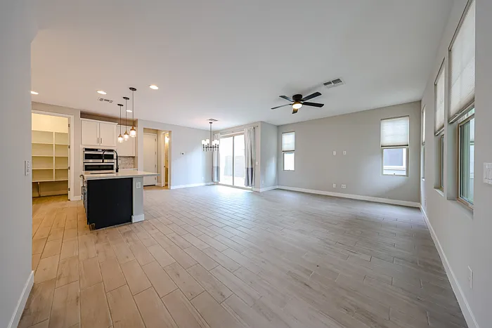 2044 W Trotter Trl — Photo 10