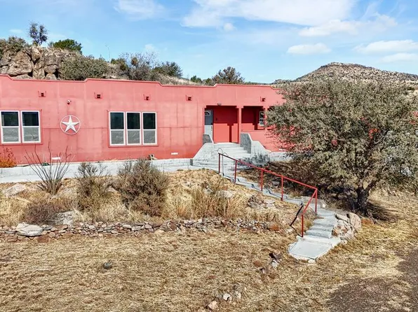 101 W Cedar Dr, Fort Davis, TX 79734