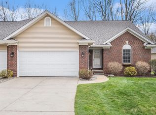 5489 Hidden Oaks Cir, Linden, MI 48451