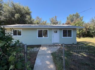 7030 Apple Ln, Redding, CA 96002