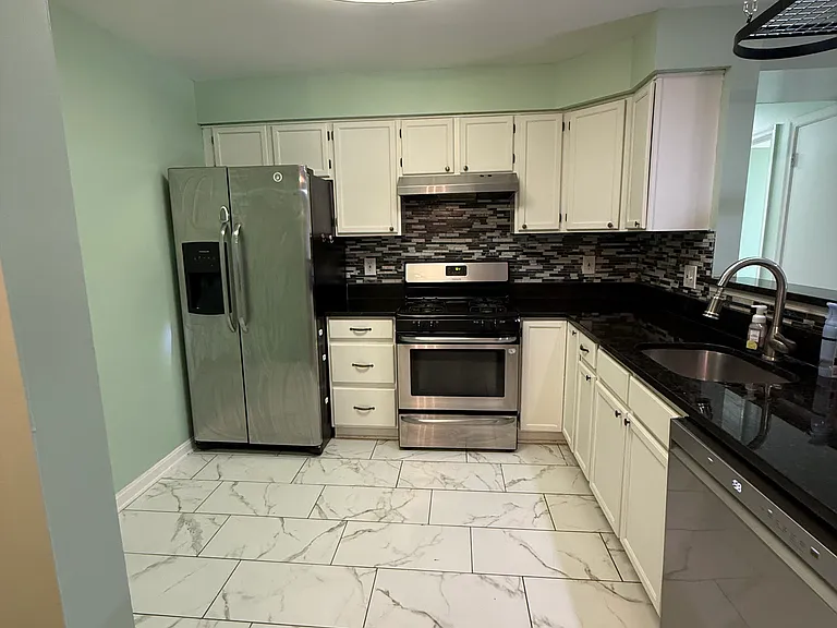 6602 Thackwell Way #F — Photo 6