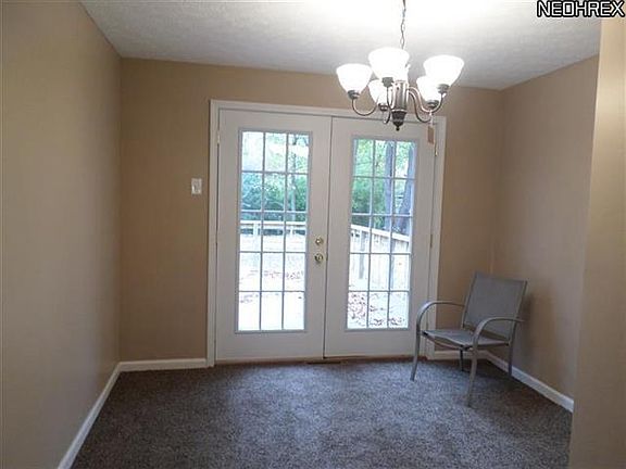 5th image of 3084 Greenhill Dr