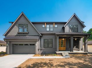 2438 Farleigh Rd, Upper Arlington, OH 43221