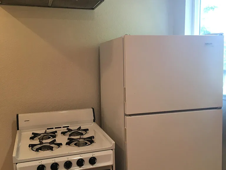 2-3023 Wetmore Dr #2 — Photo 9