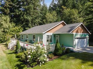 117 S Camano Ridge Rd, Camano Island, WA 98282