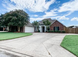 12425 Plantation Creek Dr, Geismar, LA 70734