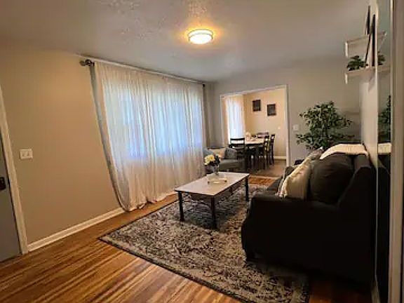 3rd image of 1824 E Evanston St