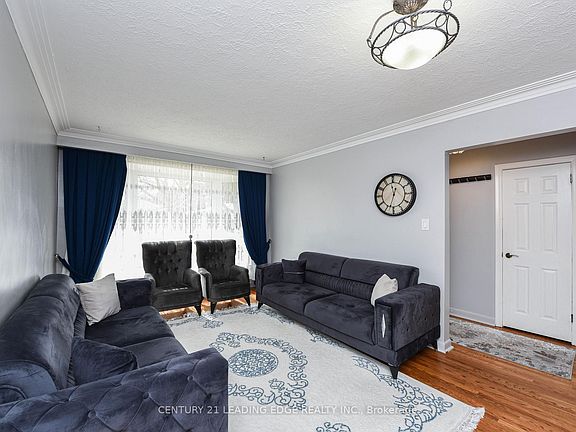 5th image of 34 Paragon Rd