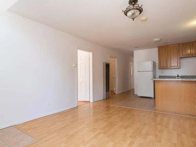 1032 York St — Photo 21