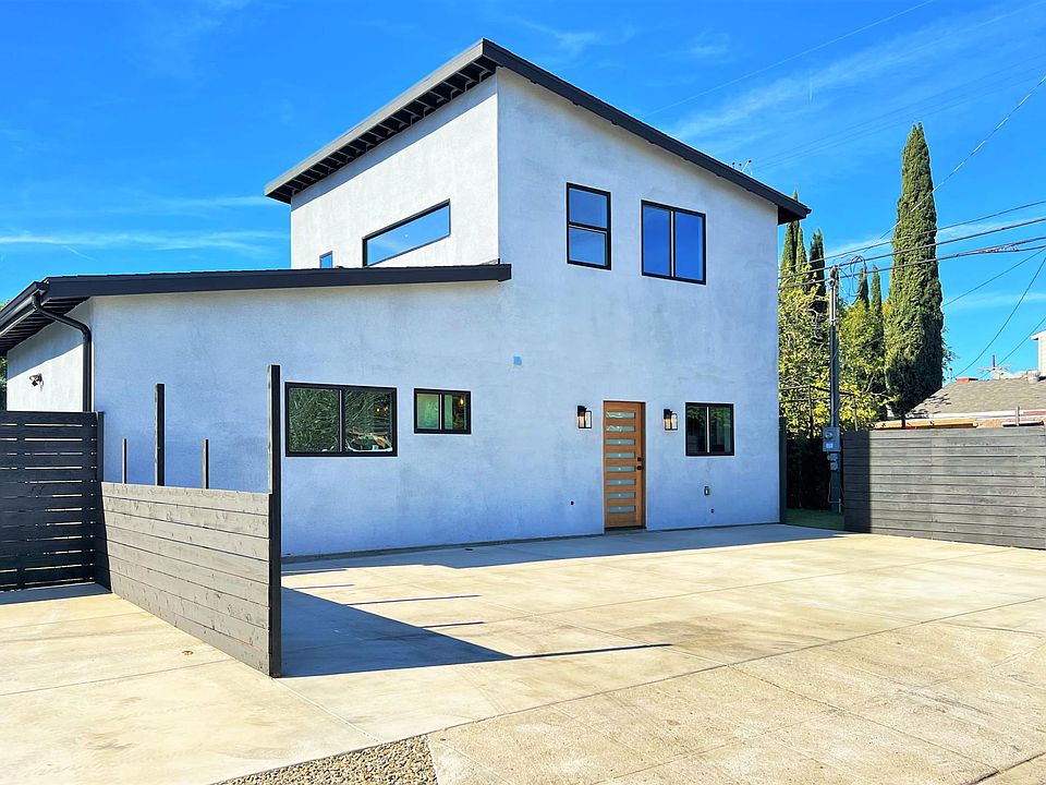 1st image of 7343 Gaviota Ave
