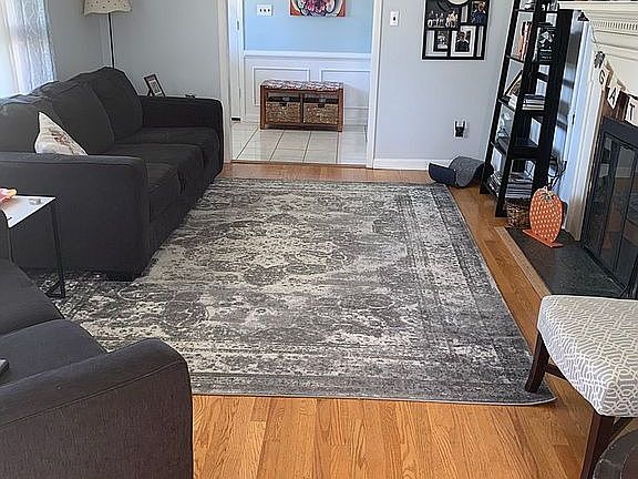 3rd image of 908 Sanhill Dr