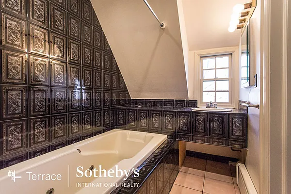 Rented by Terrace Sotheby's International Realty | media 12