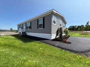 612 Simsburry Ln, Macungie, PA 18062