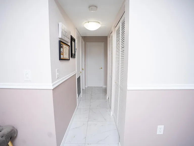 20331 NE 10th Ct — Photo 5