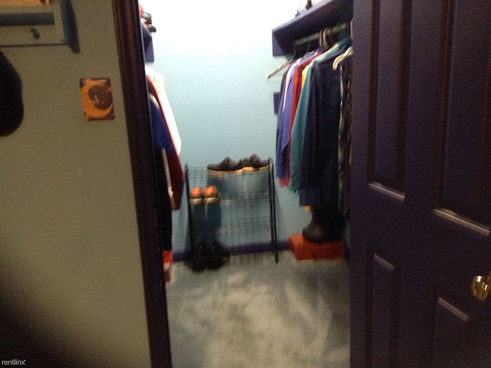 2nd image of 822 Ferncliff Dr