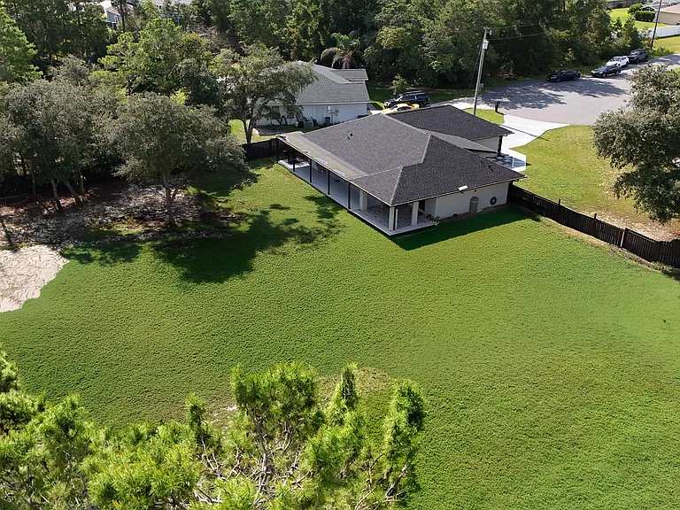 10924 SW 48th Ter — Photo 31